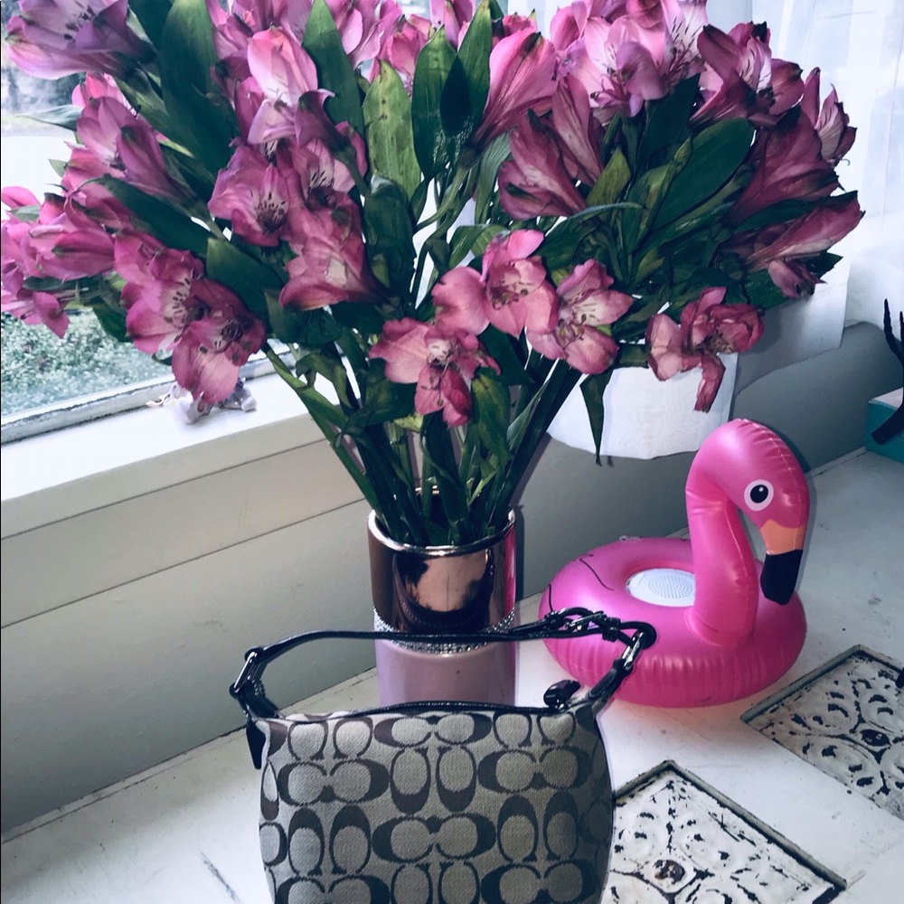 Purse - Picture 2 of 3